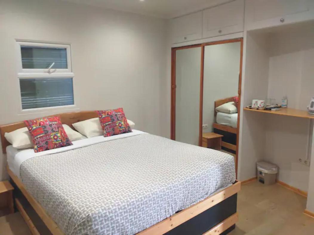 Malaga Ensuites City Centre מראה חיצוני תמונה