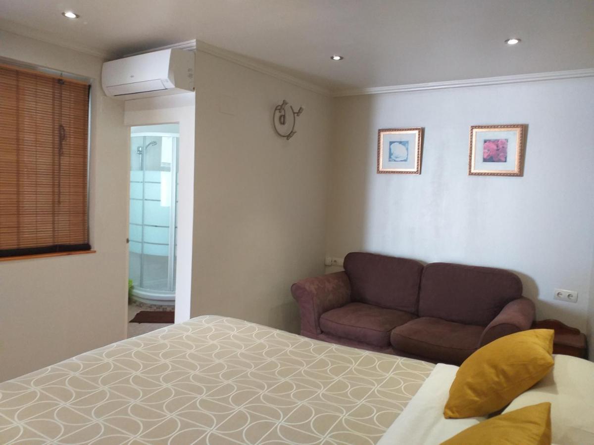 Malaga Ensuites City Centre מראה חיצוני תמונה